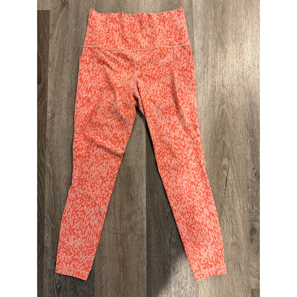 Athleta Salutation Stash Pocket II Printed 7/8 Tight Orange Pink Small Camo Yoga